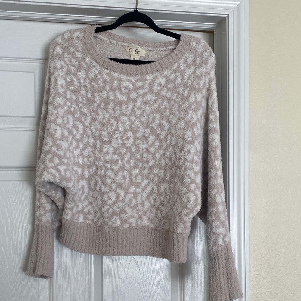 Jessica Simpson Cream Leopard Print Sweater